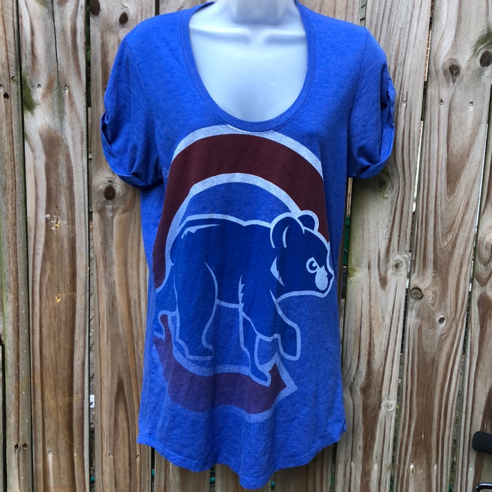 Nike Cute Rolled Cuff Curved Cubs Tee